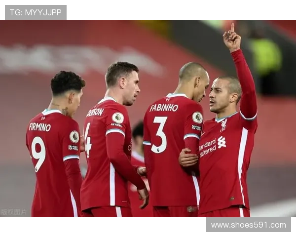 库杜斯对阵利物浦与曼城的强强对话表现解析